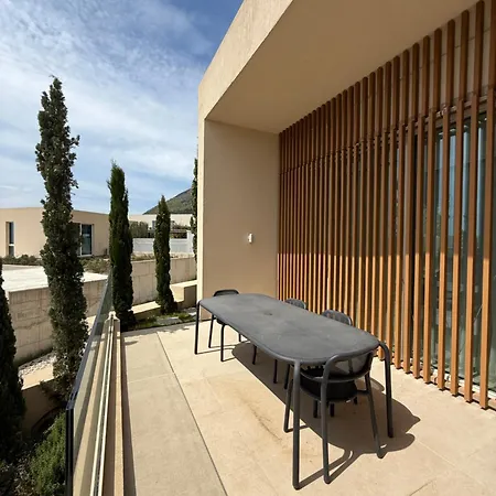 Villa Alegra *