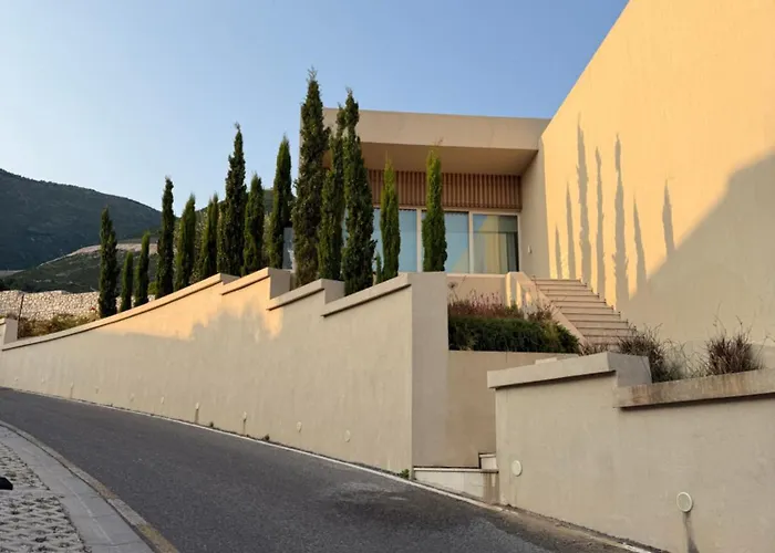 Alegra Villa Himarë